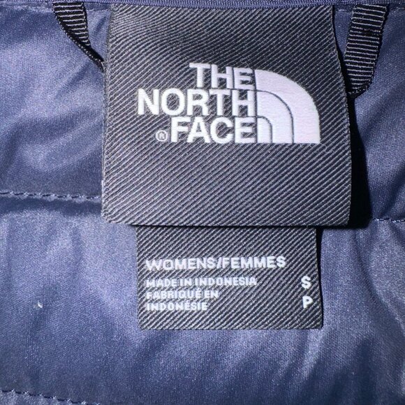 North Face dark blue puffy jacket, size small - Picture 2 of 9